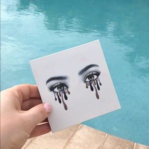 Kylie Cosmetics Palette 💜 Purple Authentic